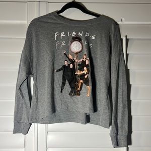 Friends cropped long sleeve shirt, L